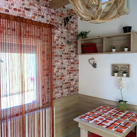 Armada Family Apartament *